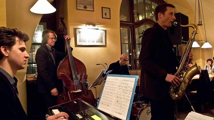 Der Saxofonist Till Martin gastierte mit seinem Quartett im Ratskeller.Foto: Jochen Berger
