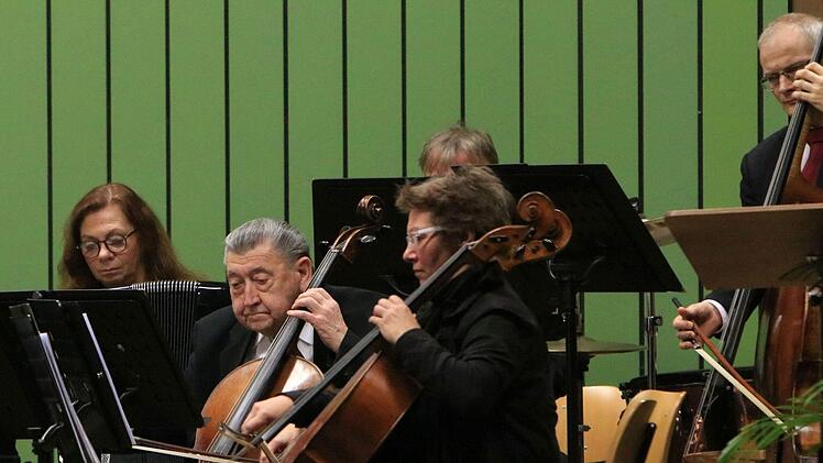 Impressionen vom Neujahrskonzert des Musizierkreises NeustadtFoto: Jochen Berger