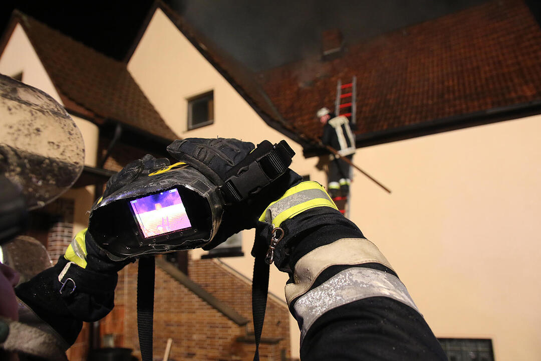 Dachstuhlbrand in Grub am Forst