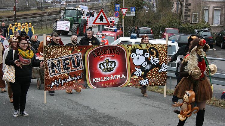 Beim Kronacher FaschingszugMaria Löffler