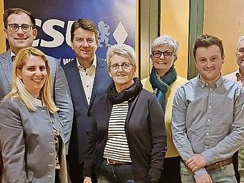 Der neue CSU-Ortsvorstand Wartmannsroth: (von links) Edeltraud Häusler, Bürgermeister und Ortsvorsitzender Florian Atzmüller, Ruxandra Atzmüller, Sandro Kirchner, Gerda Busch, Paula Vogler, Adam Gärtner, Kurt Selbert und Katharina Hoos.