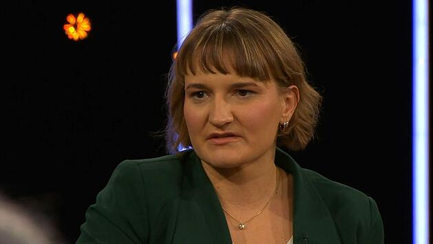 Anna-Lena Forster sprach in der "NDR Talk Show" &uuml;ber ihren Sport und ihre besonderen Herausforderungen.