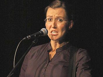 Bekannt aus "Ottis Schlachthof": Martina Schwarzmann kommt am 30. Juli zum Schlosshof-Festival nach Eyrichshof. FT-Archivfoto: Helmut Ölschlegel