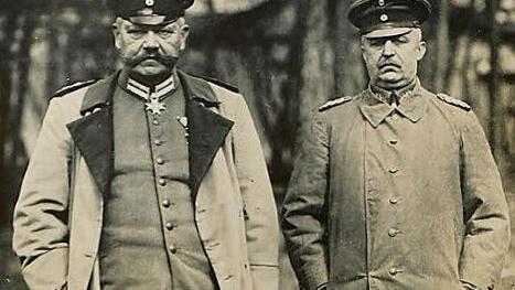 Die Oberste Heeresleitung ab August 1916: Paul von Hindenburg (l.) und Erich Ludendorf