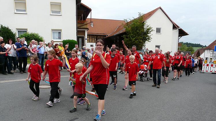 Der TV Ottowind war mit allen Sparten im Umzug vertreten. Foto: Karin G&uuml;nther