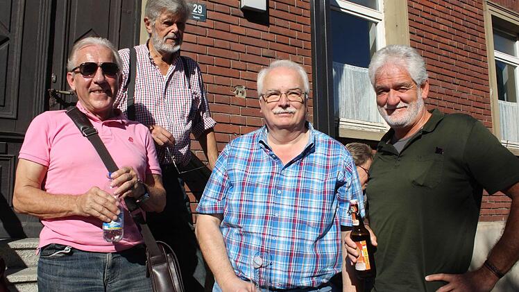 Jürgen, Günter, Uwe und Albert (v. l.) sind extra zur Kerwa aus Köln bzw. dem Westerwald angereist.