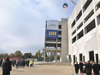 Forchheim: Siemens Healthineers feiert Richtfest des „High Energy Photonics Center“