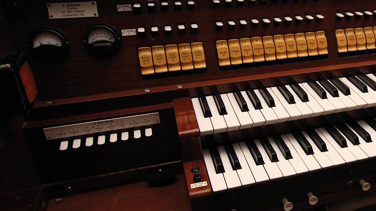 Ausschnitt des Spieltisches: Während eines Gottesdienstes ist im vergangenen Jahr das zweite Manual komplett ausgefallen.