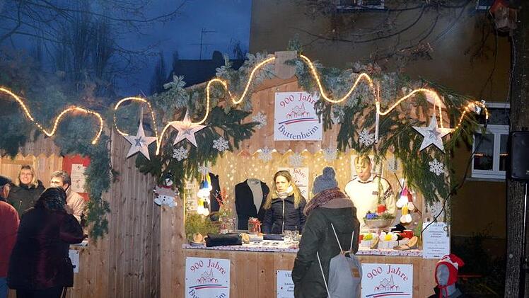 Weihnachtsmarkt in Buttenheim.  Foto: Andrea Sp&ouml;rlein