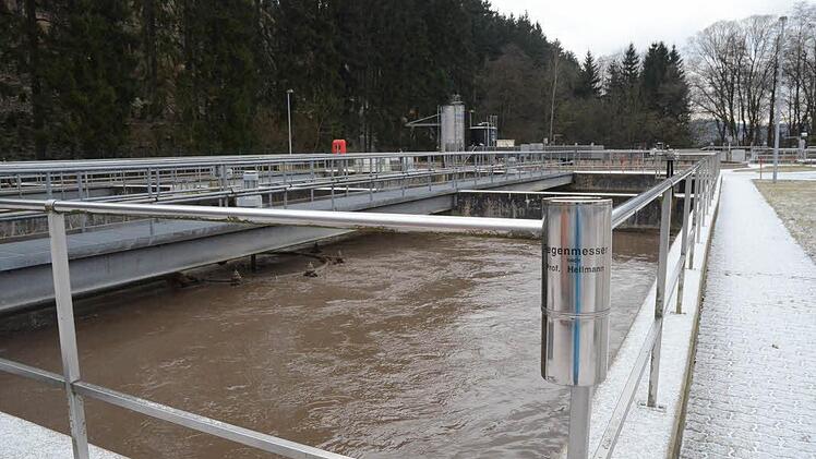 Für Zündstoff sorgte in der Marktgemeinderatssitzung in Pressig die gemeindliche Kläranlage deren Betriebsführungsvertrag bei Südwasser gelöst werden und die Betriebsführung wieder in Eigenregie erfolgen soll. Foto: Karl-Heinz Hofmann