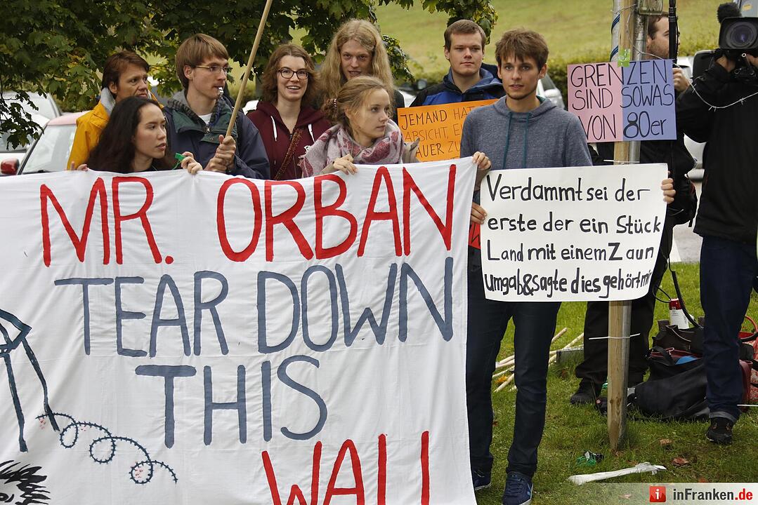Orban besucht CSU in Kloster Banz: Opposition demonstriert