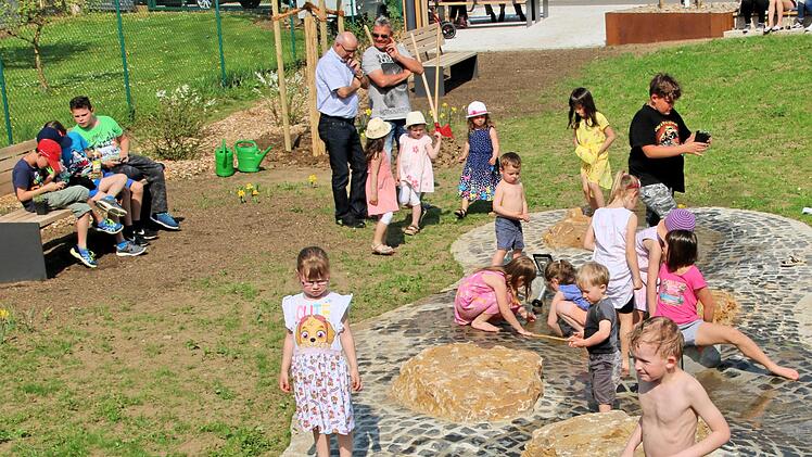 Einweihung DorfplatzFoto: Dieter Britz