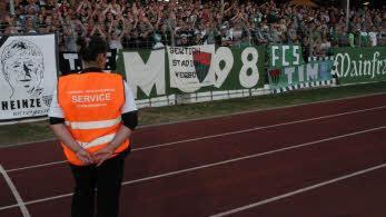 Auftritt der "kleinen Bayern" auf großer Bühne im Willy-Sachs-Stadion. Foto: ssp
