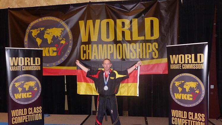 Kehrte hochdekoriert aus den USA zurück: Kickbox-Vizeweltmeister Holger Volz aus Rannungen. Foto: privat