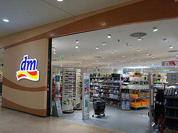 dm-Trick: 2 Euro f&uuml;r alte Stofftaschen zur&uuml;ck &ndash; TikTok-Video zeigt Sparm&ouml;glichkeit