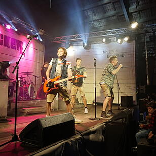 Backstage bei den Dorfrockern beim Eichenbühler Hoffest