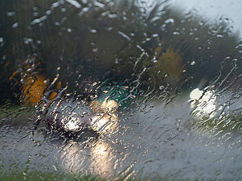 Über Silvester wird es warm und nass: Wetter-Prognose sagt Regen voraus