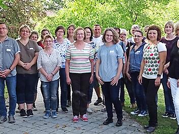 Die Teilnehmer des Coachings Kita- und Schulverpflegung bei der Auftaktveranstaltung am Amt f&uuml;r Ern&auml;hrung, Landwirtschaft und Forsten Bayreuth Foto: PR