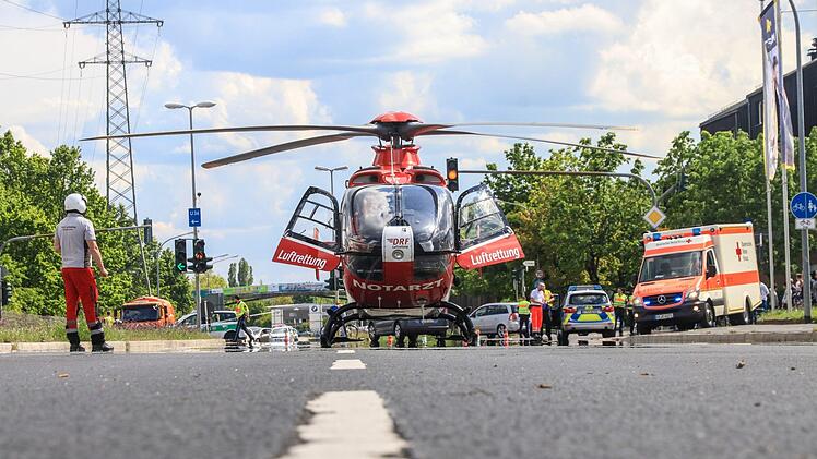 Am Samstag ist es am Berliner Ring in Bamberg (Oberfranken) zu einem schweren Unfall gekommen. Foto: Merzbach/News5