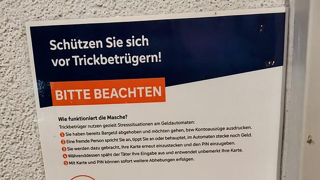 Bank warnt vor Trickbetrügern: So funktioniert die Geldautomaten-Masche