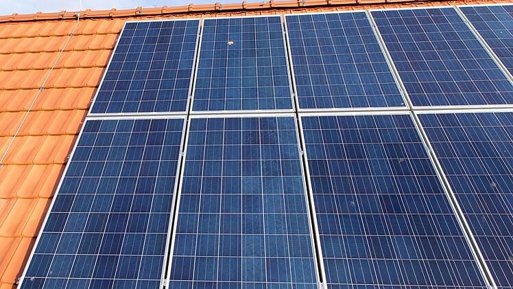 Photovoltaik und anderen erneuerbaren Energien gilt das Augenmerk des Energiekonzepts der Interkommunalen Allianz Oberes Werntal, bei dem auch die Gemeinde Oerlenbach dabei ist. Foto: dpa