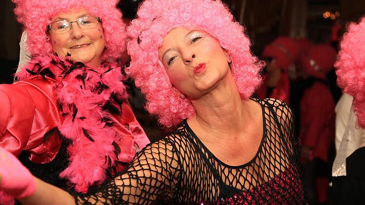 Die Pinzberger Weiber setzen in diesem Jahr voll auf Pink.Fotos: Franz Galster