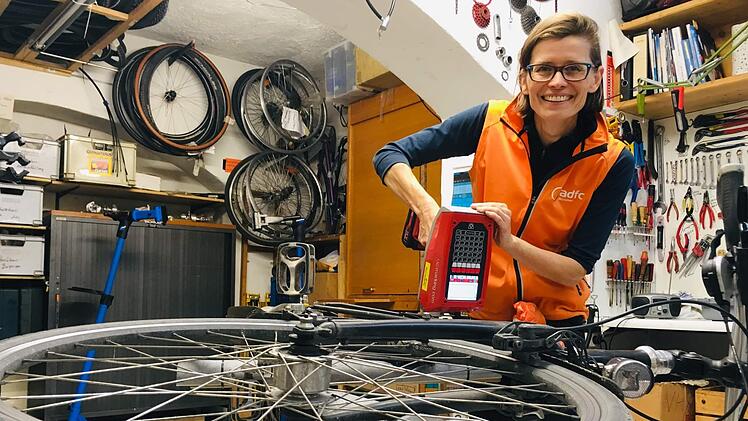 Oberasbach: ADFC bietet bei Aktion Fahrradcodierung gegen Diebstahl an