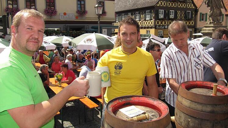 Auch Brauer haben mal Durst. von li.: Hubert Dinkel (Stublang), Andreas Hellmuth und Alfons Thoman, beide Wiesen