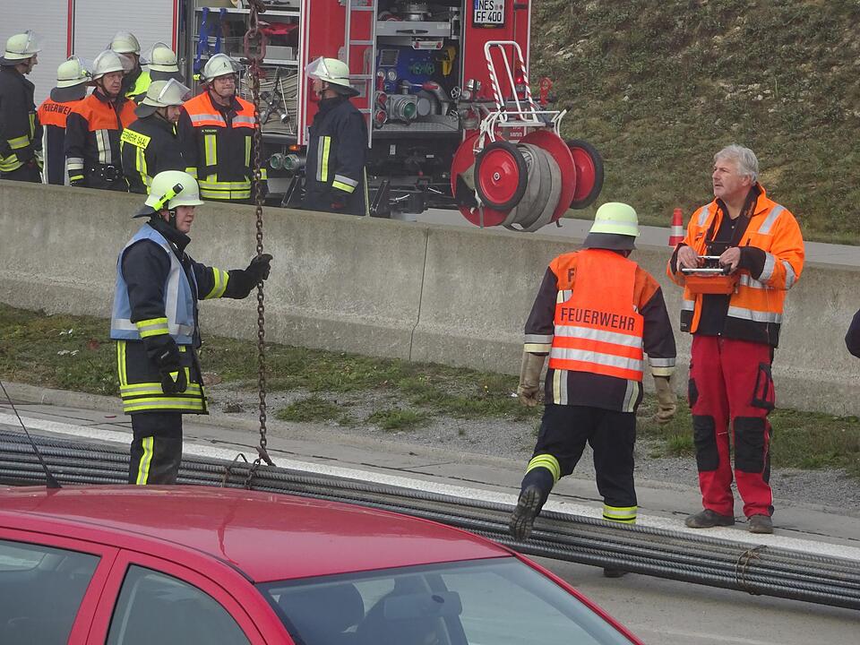 Unterfranken: Spektakulärer Unfall auf der A71