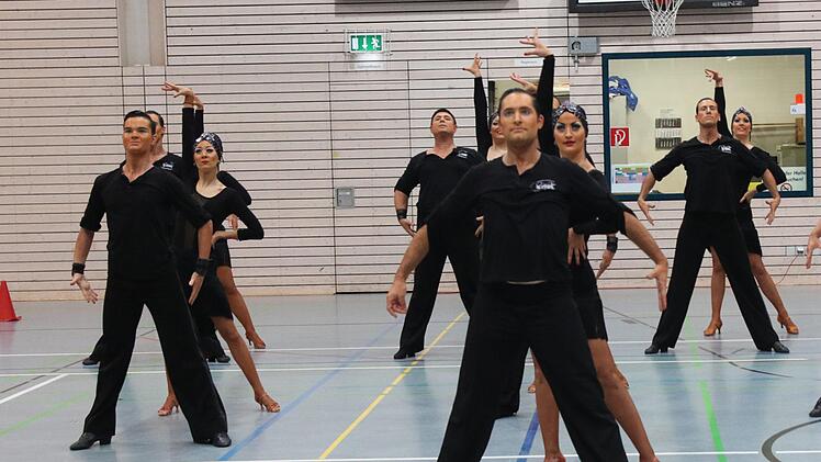 Das A-Team stellte einem ausgewählten Publikum seine neue, anspruchsvolle  Choreografie vor.  Foto: Michael Stelzner