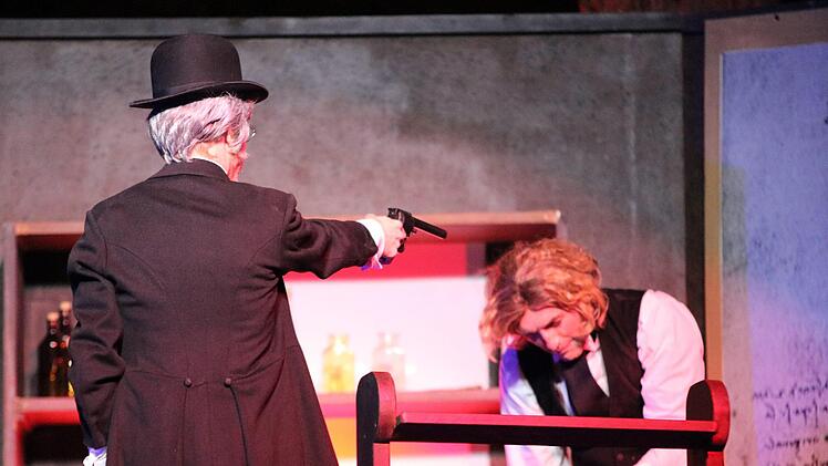 Die Bayerische Rundschau hatte ihre Leser zu "Dr. Jekyll und Mr. Hyde" an die Naturbühne Trebgast eingeladen. Foto: Jürgen Gärtner