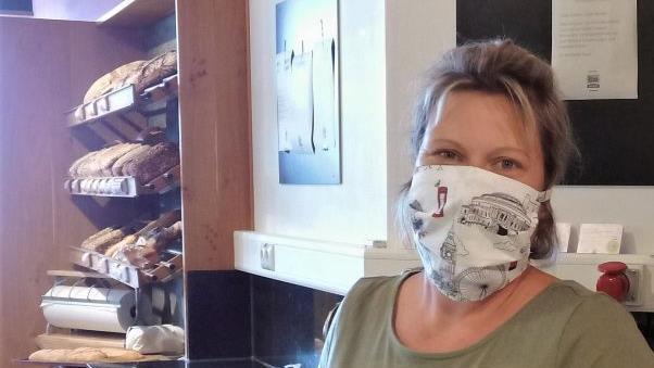 Belinda Krafka vom "Bio am Vogelseck" stellt nicht fest, dass mehr mit Karte bezahlt wird.    Foto: Britta Schnake
