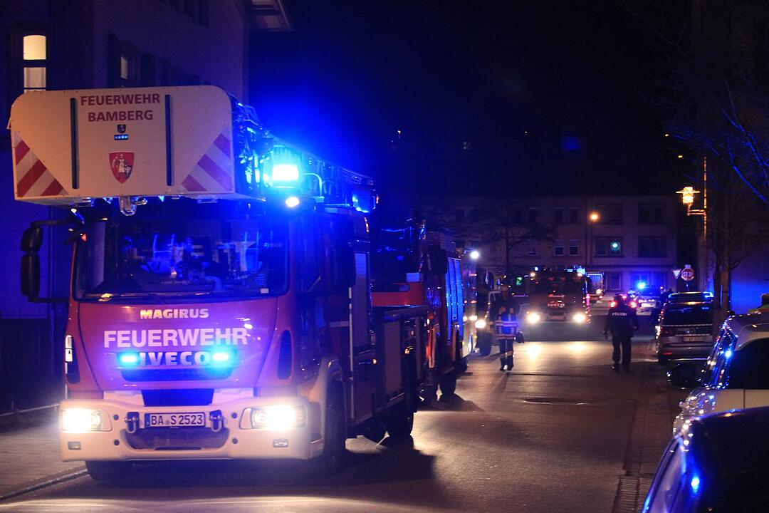 Feuer in Bamberger Studentenwohnheim: Wohnung brennt voll aus