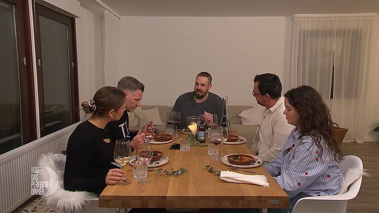 Mit einer ordentlichen Portion Crème-brûlée beendet Paul sein Menü.