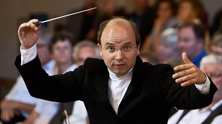 Die ersten beiden Sinfoniekonzerte der neuen Saison dirigiert Coburgs Generalmusikdirektor Roland Kluttig in der Morizkirche. Wegen der im neuen Jahr beginnenden Sanierung steht das Gotteshaus dann in den Jahren 2014/2015 nicht als Konzertraum zur Verfügung.Foto: Archiv/Jochen Berger