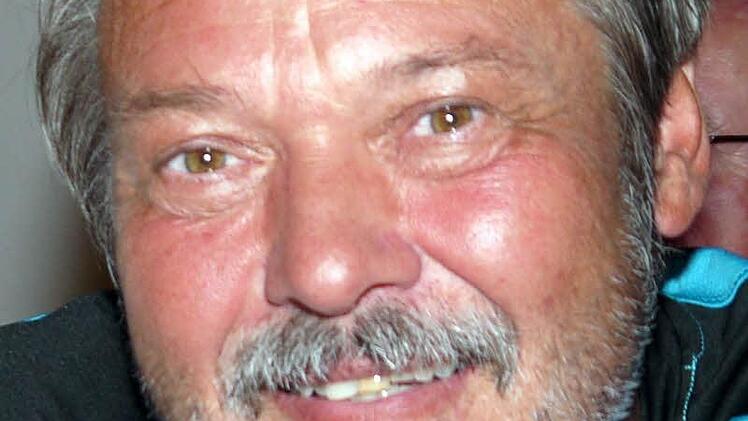 Klaus Kochmann bekam als erster Lahmer die Mail der Jury mit der Mitteilung, dass eine Goldmedaille beim Bezirkswettbewerb "Unser Dorf soll schöner werden, unser Dorf hat Zukunft" in den Itzgrund geht.