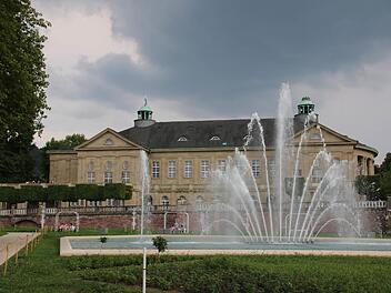 Blick vom Rosengarten zum Regentenbau. Foto: Ralf Ruppert