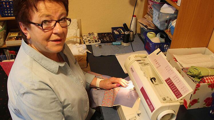 Diese Nähmaschine ist das wichtigste Handwerkszeug.