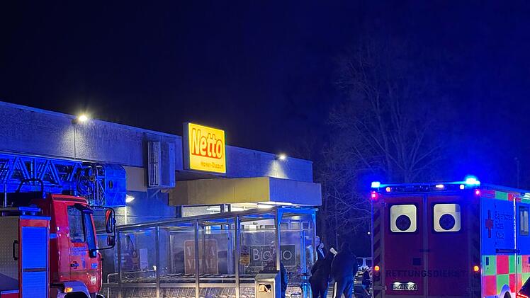 Hof: Detektiv jagt Dieb mit Pfefferspray - 18 Verletzte in Supermarkt