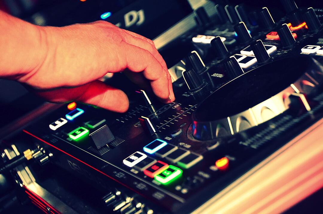 MALLE PARTY mit DJ Ratzi
