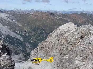 Bozen: M&auml;dchen st&uuml;rzt beim Klettern 90 Meter in die Tiefe