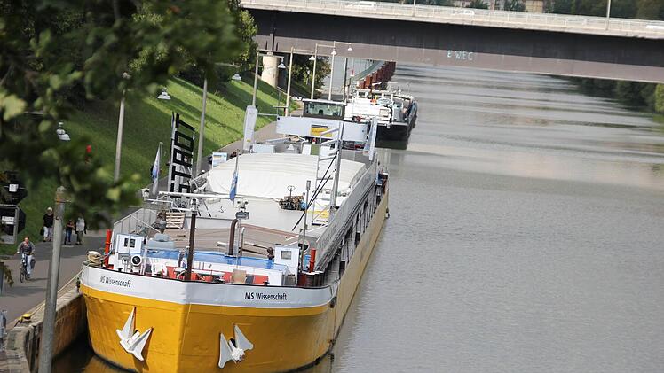 Die MS Wissenschaft machte drei Tage an der Schleuse in Bamberg Halt. Foto: Sebastian Martin