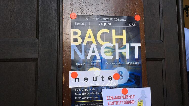 Die Coburger Bachnacht unter der Leitung von Peter Stenglein lockte zahlreiche Zuhörer an mit ihrem vielseitigen Programm. Foto: Jochen Berger