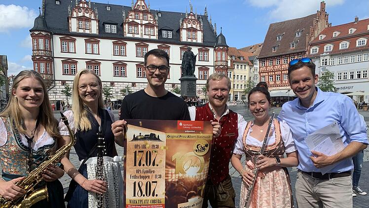 Fiebern dem OPA-Wochenende in Coburg entgegen (von links): Susi Panusch, Anna-Lena Müller, Gabriel Möbus, Lukas Döhler, Anja Hannemann und Christian Limpert.