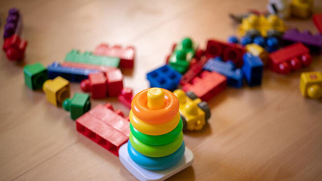 Spielzeug in einer Kita - Experten warnen vor gef&auml;hrlichen Schadstoffen in Spielzeug