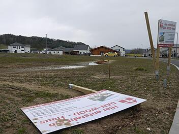 Hier noch, aber danach ist Schluss: Bauherren im "Kapellenfeld II" profitieren noch von der Wohnbauförderung der Gemeinde. Bald wird es aber keine Unterstützung mehr für Neubauprojekte geben.  Foto: Berthold Köhler