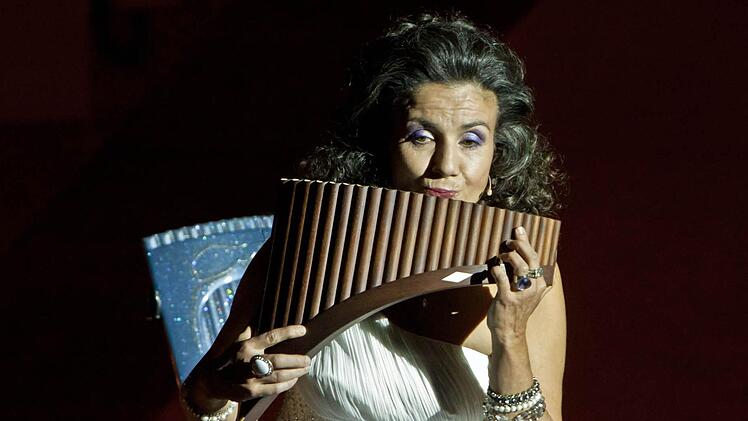 Daniela dé Santos verzauberte das Publikum in der Coburger Heilig-Kreuz-Kirche. Foto: Jochen Berger