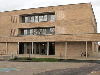 Der Neubau steht oberhalb des Wiwa-Weihers, dort wo der "alte Pavillon" bereits stand. Fotos: Michael Busch