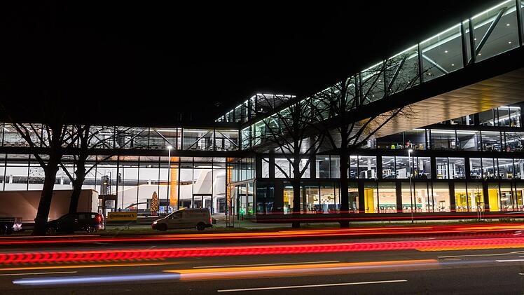 Auch Jobs in Franken in Gefahr? - Continental kündigt Abbau tausender Stellen weltweit an