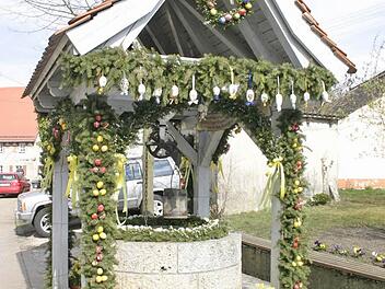 Der Schlossbrunnen von SchoßaritzFoto: Löwisch